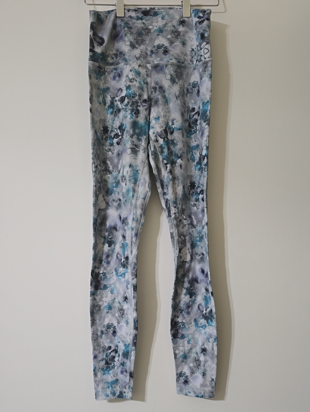 lululemon athletica Kids Floral-Print Leggings in Gray & Blue